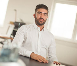 Ali Üldes